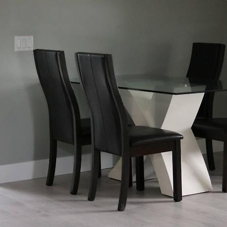 Unique Modern Luxury 2 Bedroom Apartment Rental Chapleau Dış mekan fotoğraf
